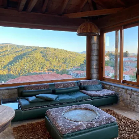 Ardamis * Καρυές