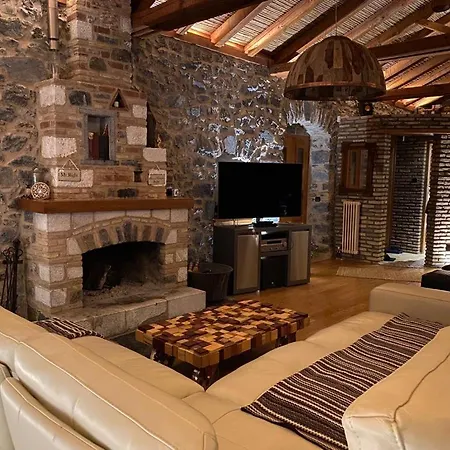 Ardamis Καρυές